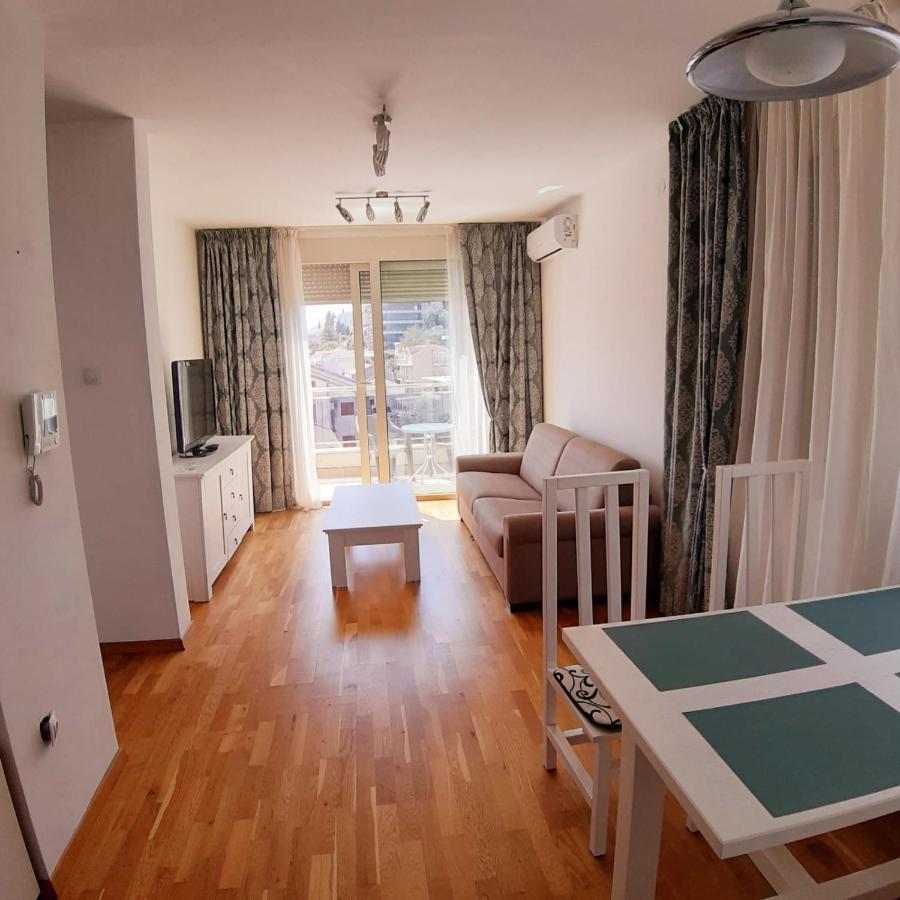 City & Sea Apartment Nearby Old Town Budva Dış mekan fotoğraf